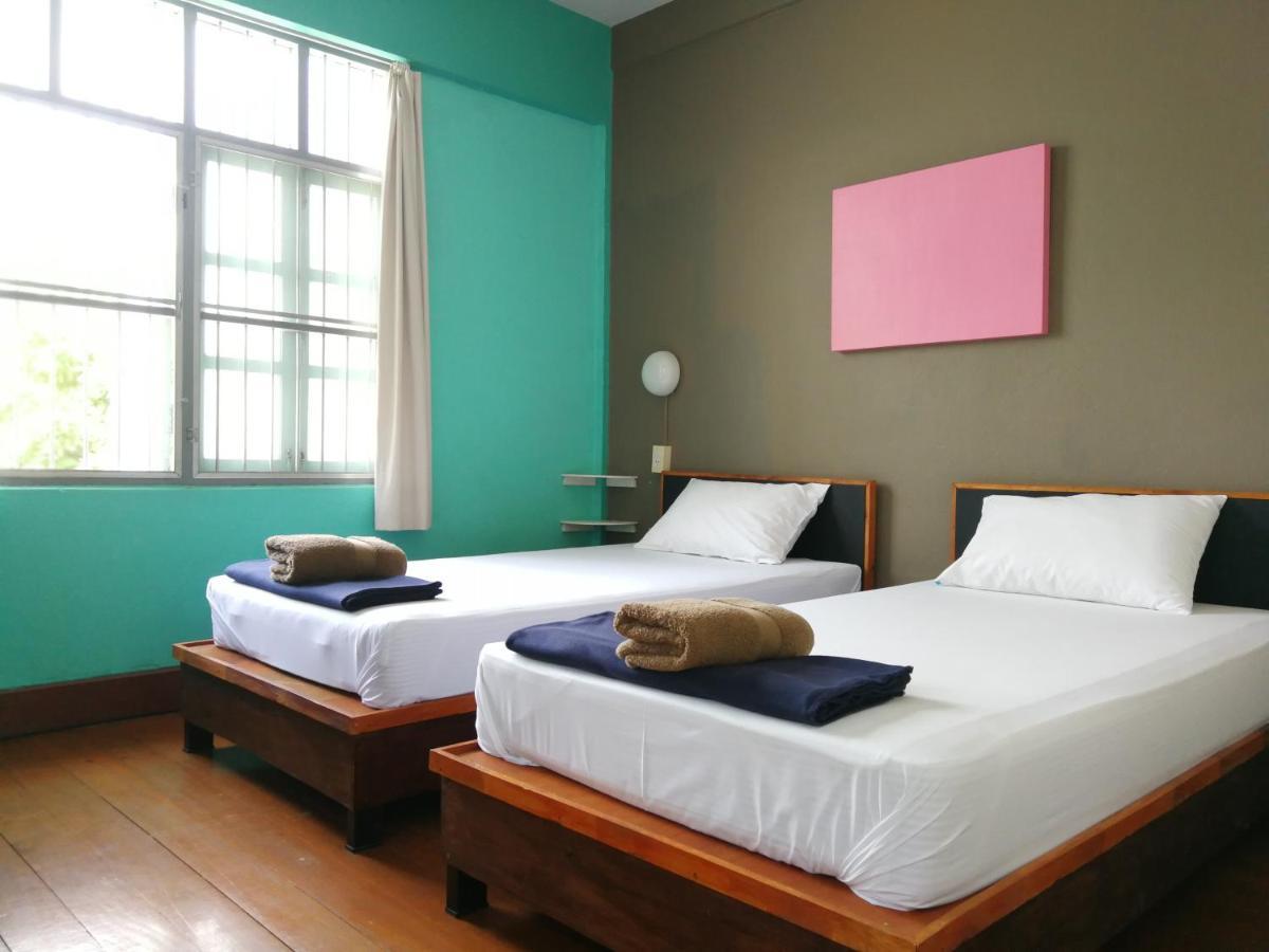 60 Blue House Hotel Chiang Mai Exterior photo